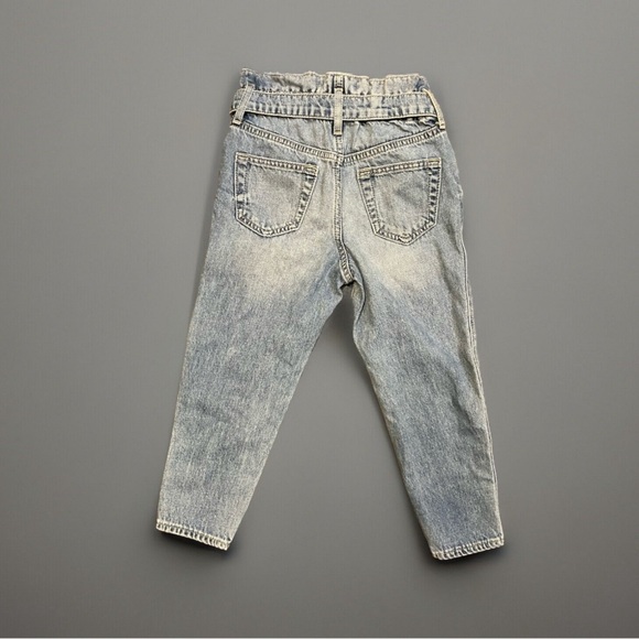 Gap Denim Toddler size 6 Mom Jeans with tie belt light wash - Picture 2 of 3